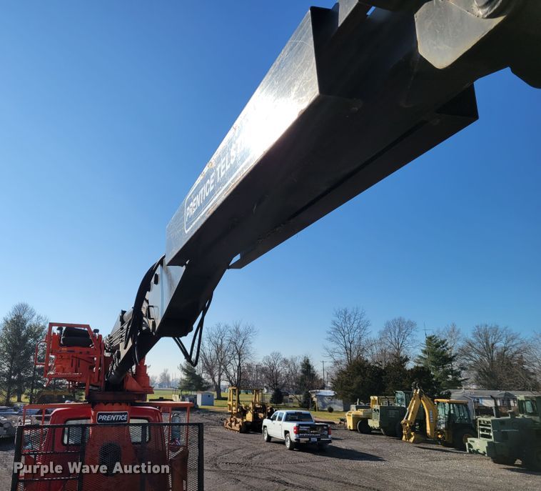 image for item KH9924 1985 Ford 9000  crane truck