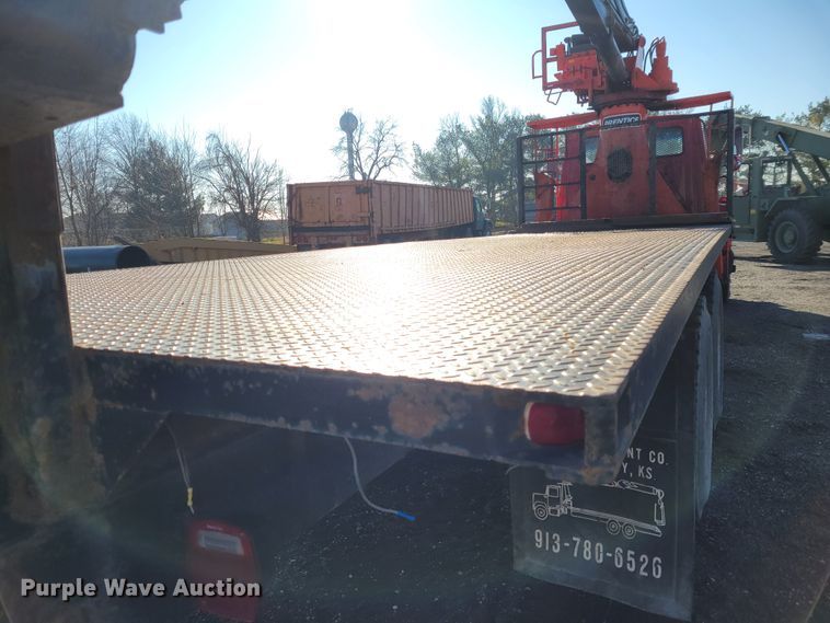 image for item KH9924 1985 Ford 9000  crane truck