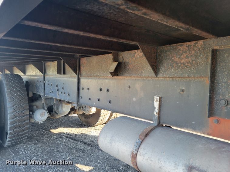 image for item KH9924 1985 Ford 9000  crane truck