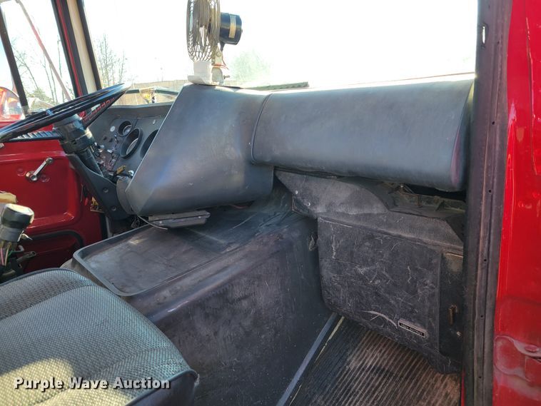 image for item KH9924 1985 Ford 9000  crane truck