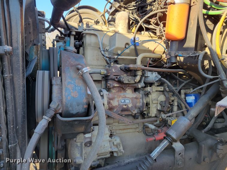 image for item KH9924 1985 Ford 9000  crane truck