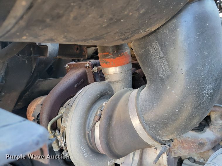 image for item KH9924 1985 Ford 9000  crane truck