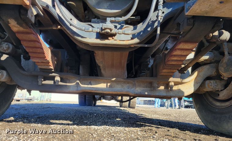 image for item KH9924 1985 Ford 9000  crane truck