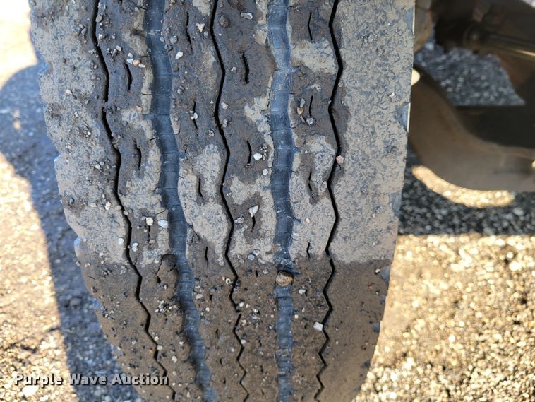 image for item KH9924 1985 Ford 9000  crane truck