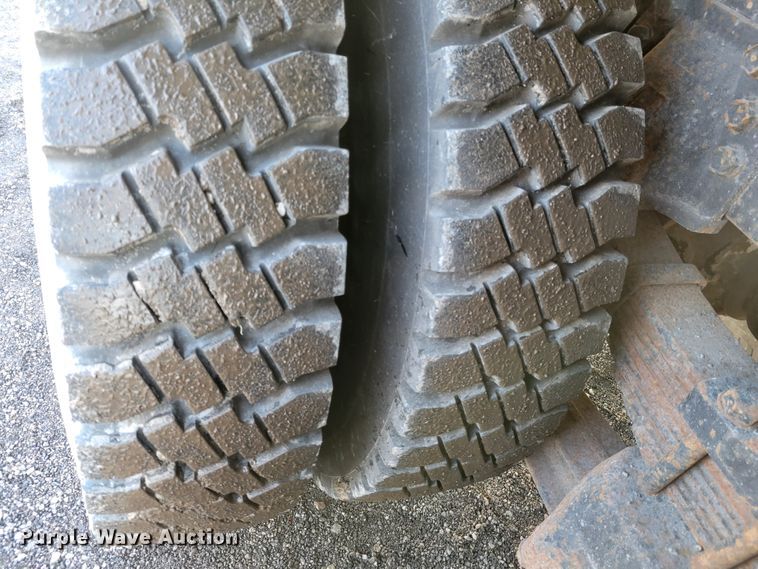 image for item KH9924 1985 Ford 9000  crane truck