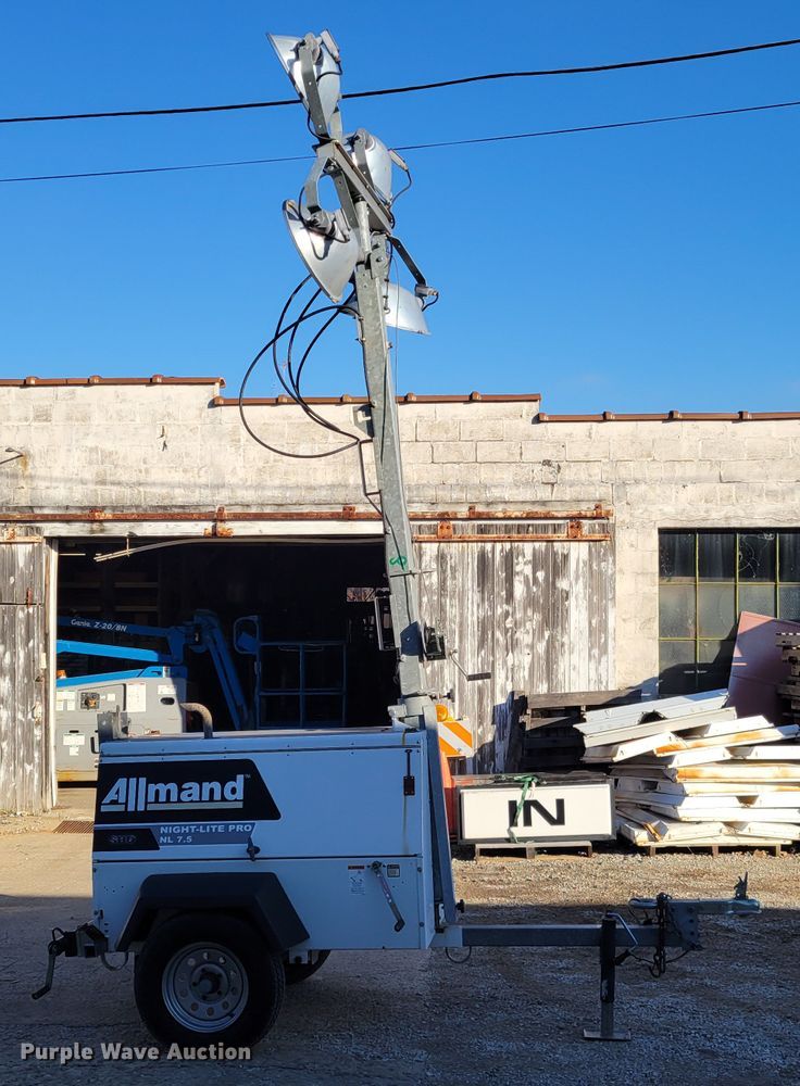 image for item KH9928 2009 Allmand NL 7.5  light plant