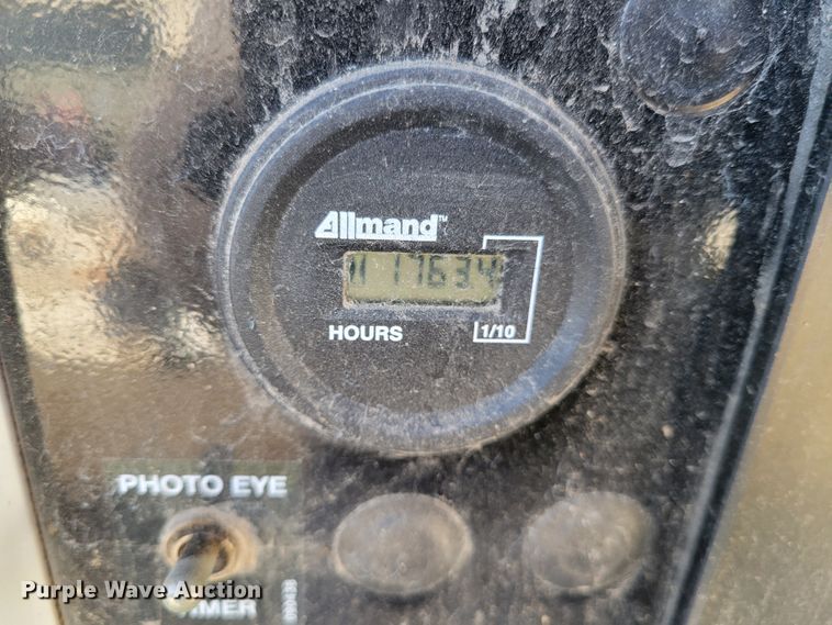 image for item KH9928 2009 Allmand NL 7.5  light plant