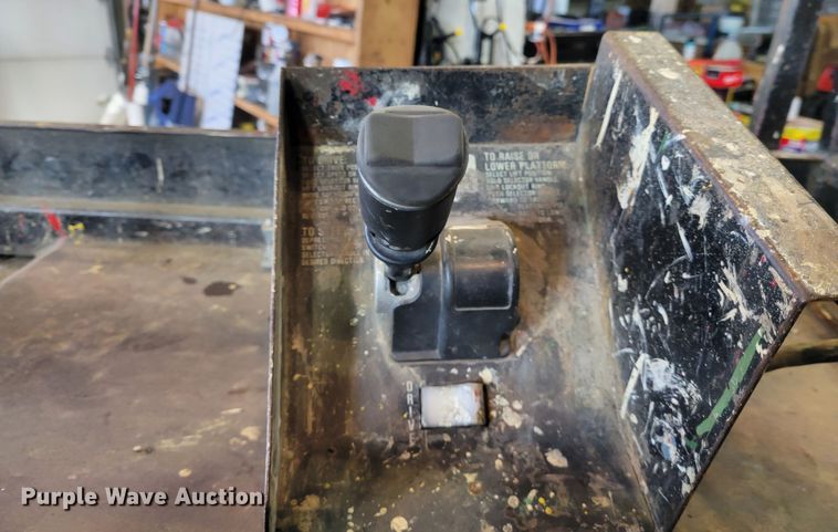 image for item KH9931 Wildcat 3000 20-32  scissor lift