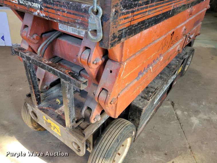 image for item KH9931 Wildcat 3000 20-32  scissor lift