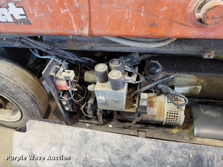 image for item KH9931 Wildcat 3000 20-32  scissor lift