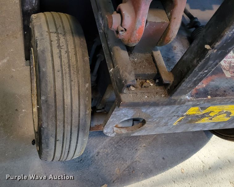 image for item KH9931 Wildcat 3000 20-32  scissor lift