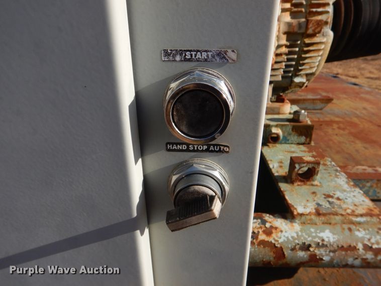 image for item KQ9600 Gaso 3400  pump