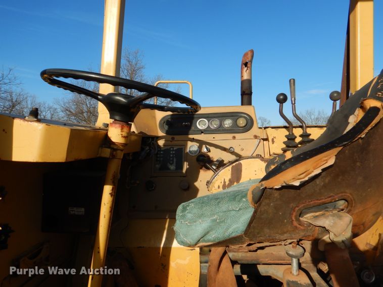 image for item KQ9601 1988 Caterpillar 613C  elevating scraper