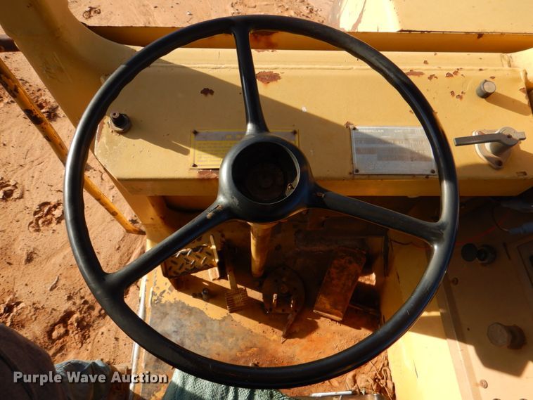 image for item KQ9601 1988 Caterpillar 613C  elevating scraper