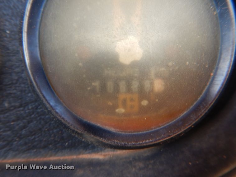 image for item KQ9601 1988 Caterpillar 613C  elevating scraper