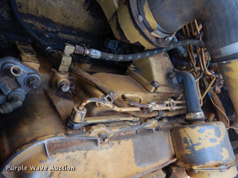 image for item KQ9601 1988 Caterpillar 613C  elevating scraper