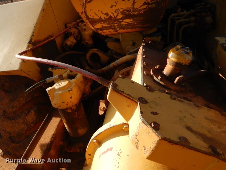 image for item KQ9601 1988 Caterpillar 613C  elevating scraper