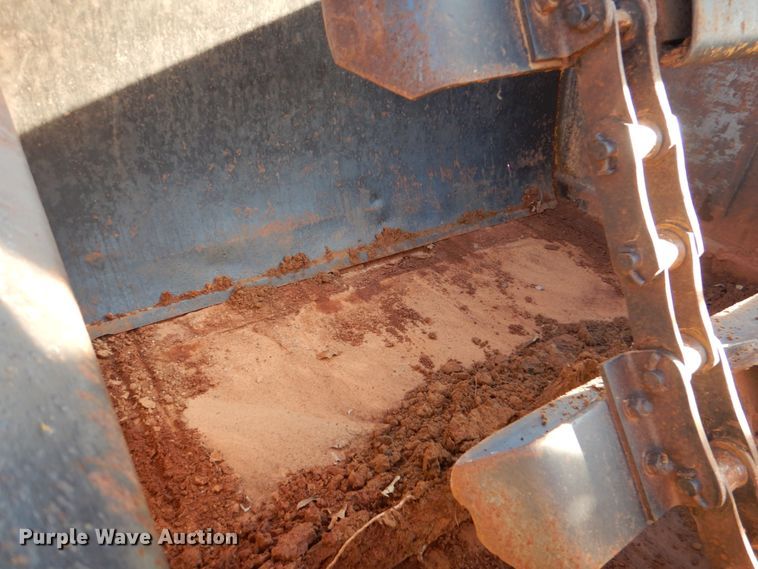 image for item KQ9601 1988 Caterpillar 613C  elevating scraper