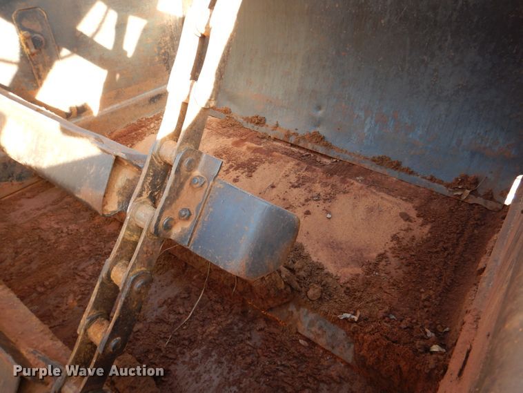 image for item KQ9601 1988 Caterpillar 613C  elevating scraper