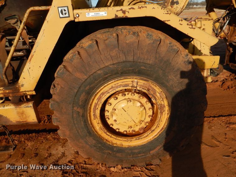 image for item KQ9601 1988 Caterpillar 613C  elevating scraper