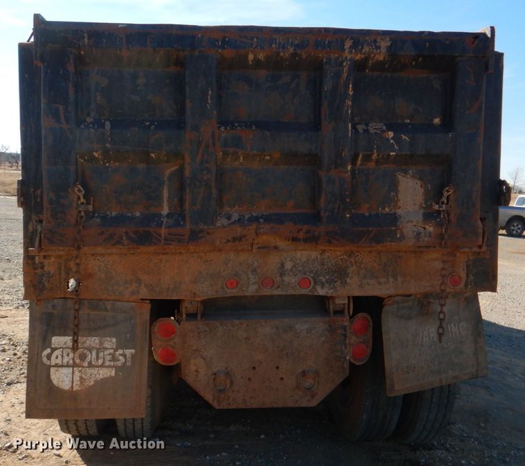 image for item KQ9603 1991 Peterbilt 377  dump truck