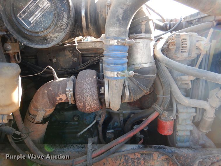 image for item KQ9603 1991 Peterbilt 377  dump truck