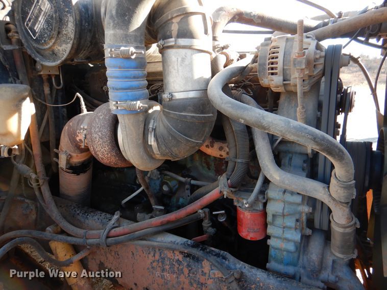 image for item KQ9603 1991 Peterbilt 377  dump truck