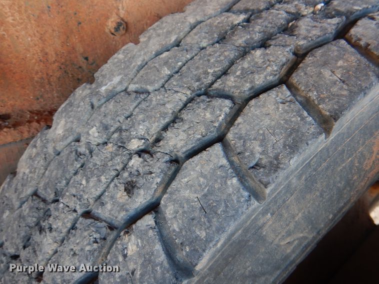 image for item KQ9603 1991 Peterbilt 377  dump truck