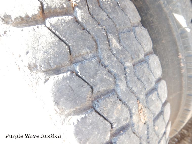 image for item KQ9603 1991 Peterbilt 377  dump truck