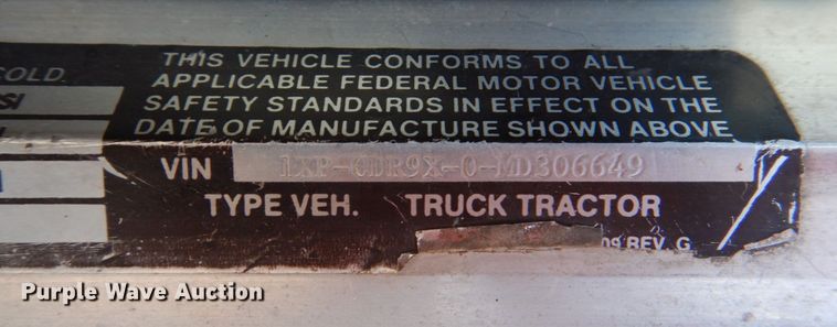 image for item KQ9603 1991 Peterbilt 377  dump truck