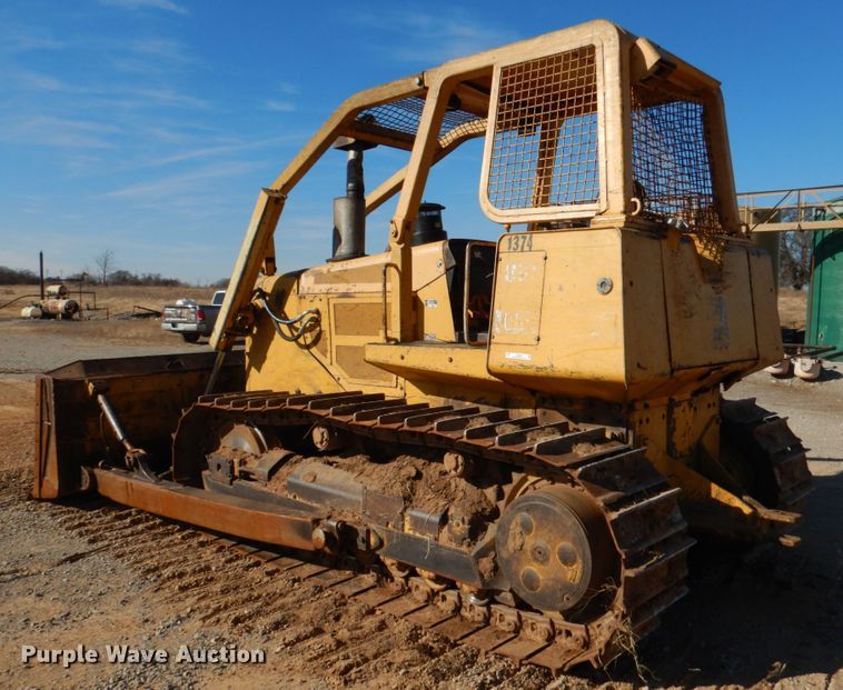 image for item KQ9606 1994 John Deere 850B  dozer