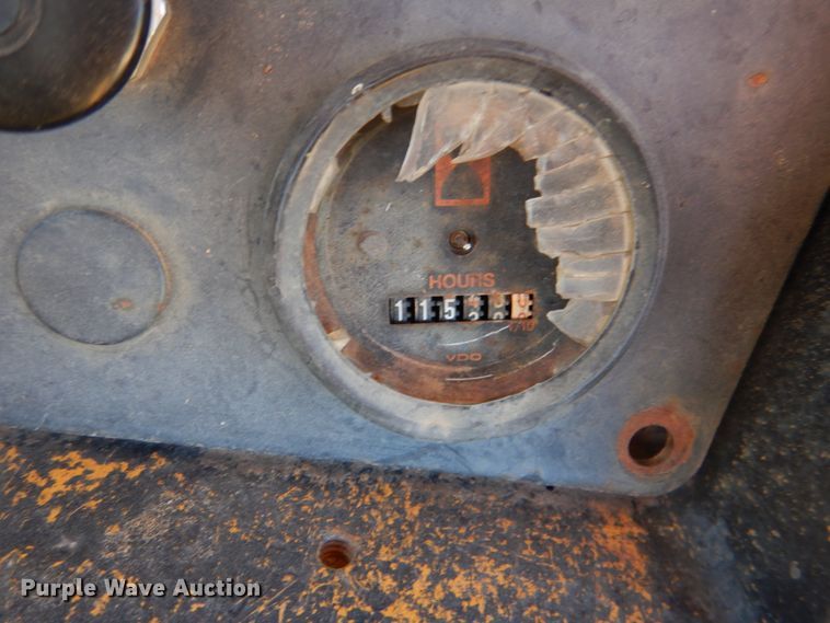 image for item KQ9606 1994 John Deere 850B  dozer