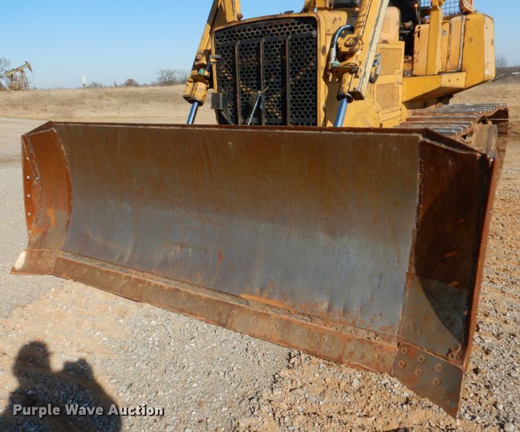 image for item KQ9606 1994 John Deere 850B  dozer