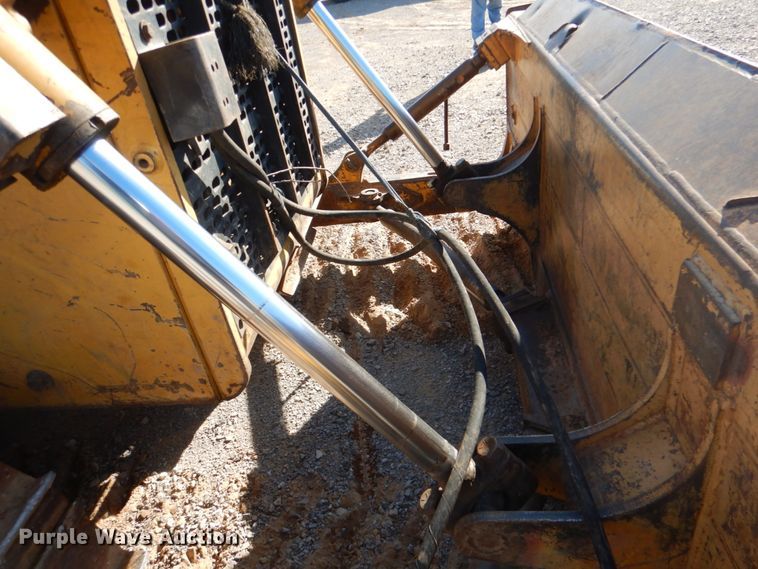 image for item KQ9606 1994 John Deere 850B  dozer