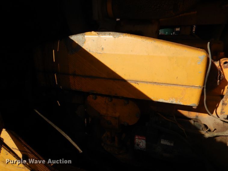 image for item KQ9606 1994 John Deere 850B  dozer