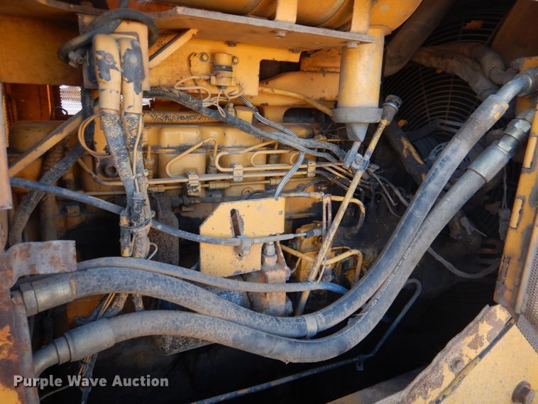 image for item KQ9606 1994 John Deere 850B  dozer