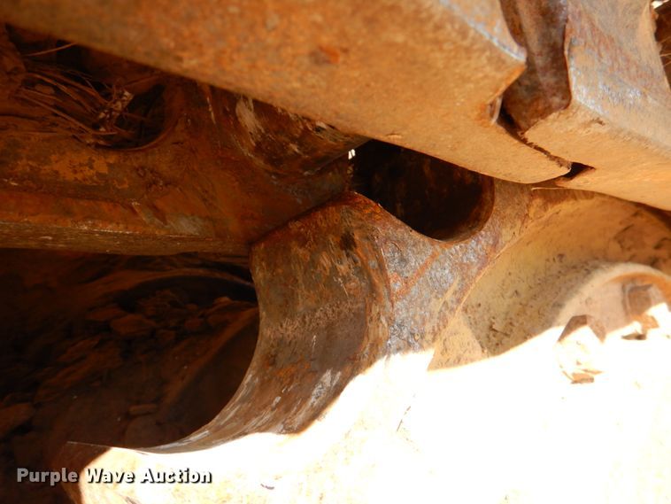 image for item KQ9606 1994 John Deere 850B  dozer