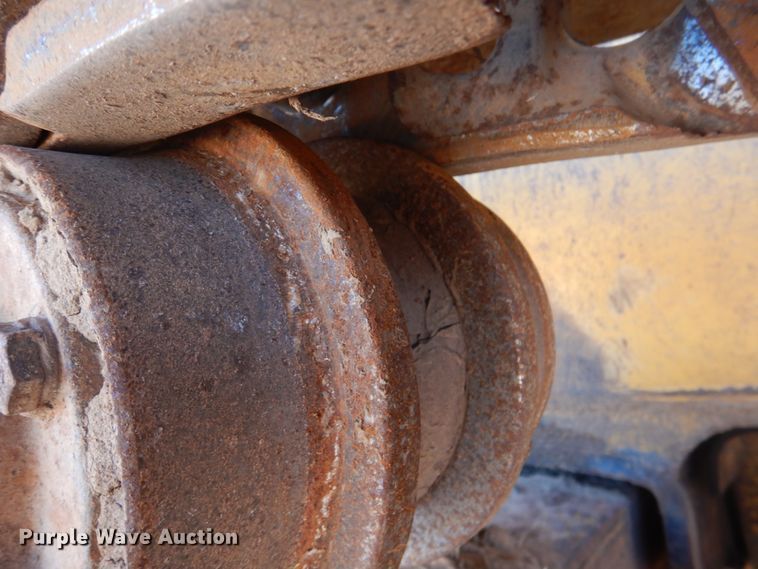 image for item KQ9606 1994 John Deere 850B  dozer