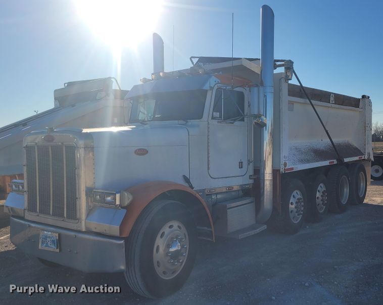 image for item DM1004 1992 Peterbilt 379  dump truck