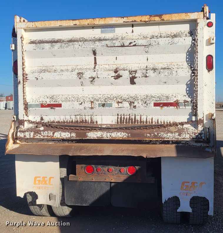 image for item DM1004 1992 Peterbilt 379  dump truck