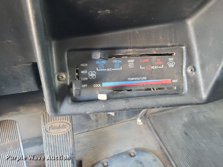 image for item DM1004 1992 Peterbilt 379  dump truck