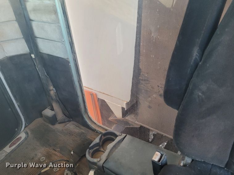 image for item DM1004 1992 Peterbilt 379  dump truck