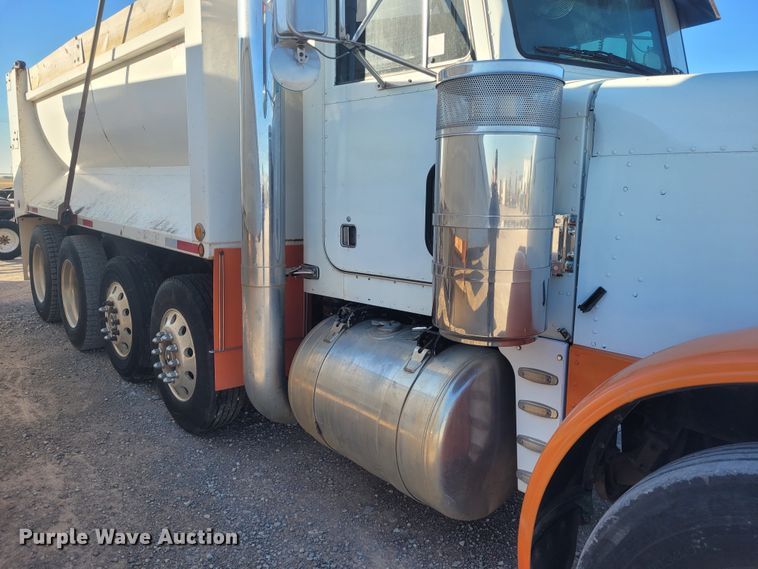 image for item DM1004 1992 Peterbilt 379  dump truck