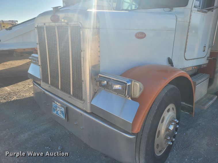 image for item DM1004 1992 Peterbilt 379  dump truck