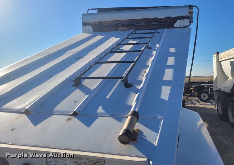 image for item DM1005 2011 CTS  bottom dump trailer