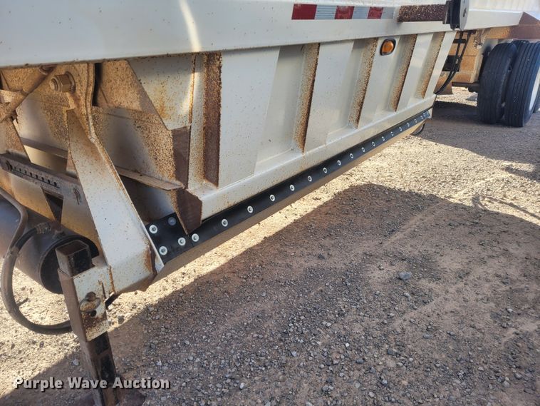 image for item DM1005 2011 CTS  bottom dump trailer