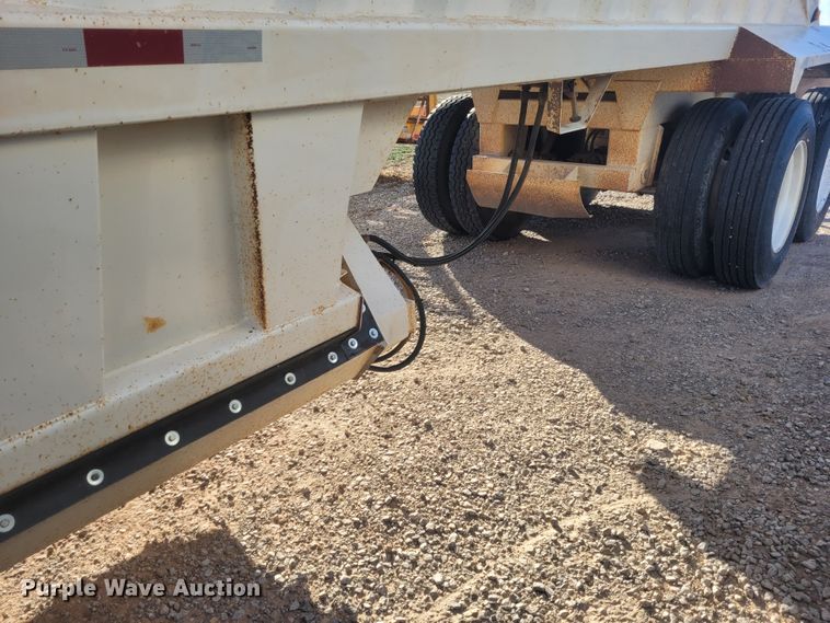 image for item DM1005 2011 CTS  bottom dump trailer