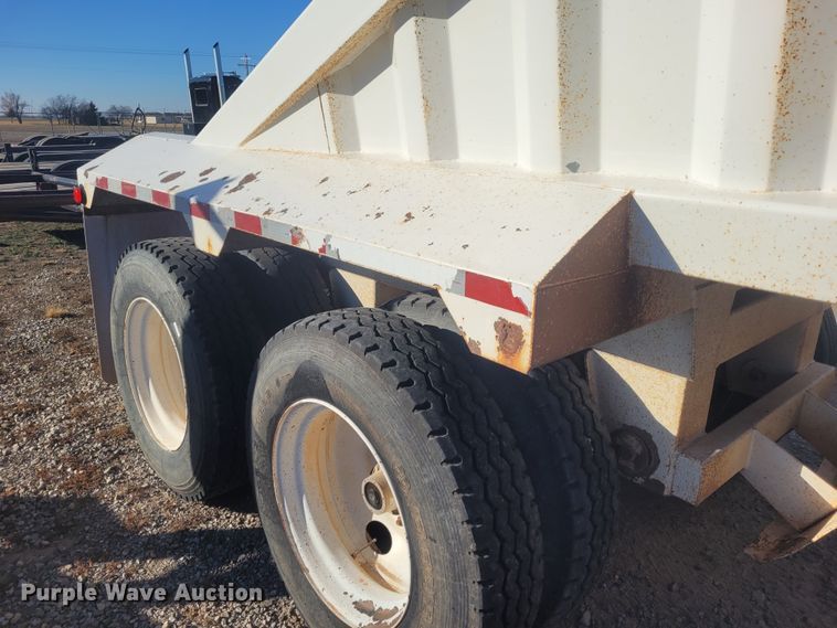 image for item DM1005 2011 CTS  bottom dump trailer