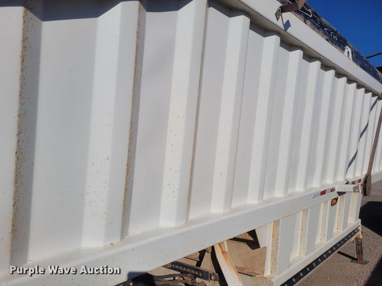 image for item DM1005 2011 CTS  bottom dump trailer