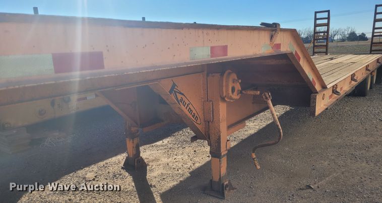 image for item DM1006 2008 Kaufman R25T  drop deck trailer